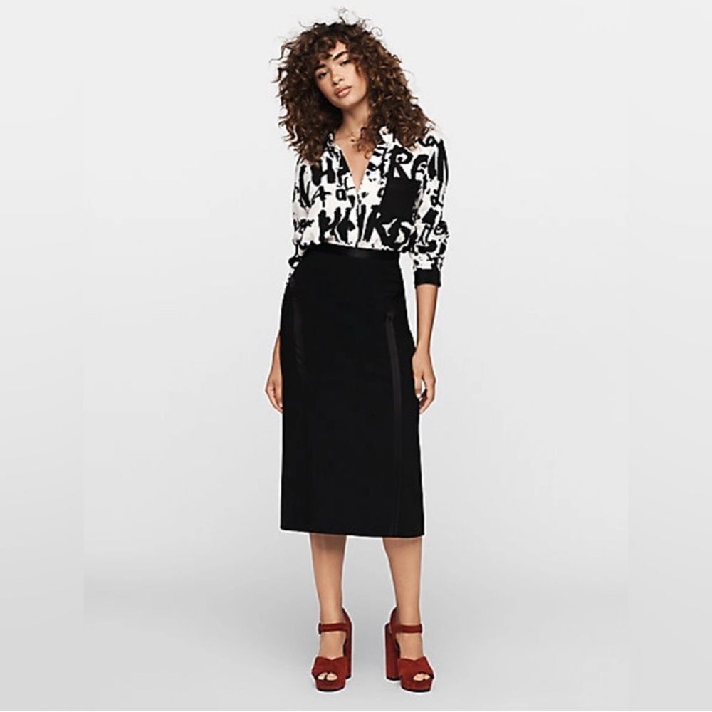 Diane von Furstenberg Lorelei Two Crepe Shirt in Mantras Size 10